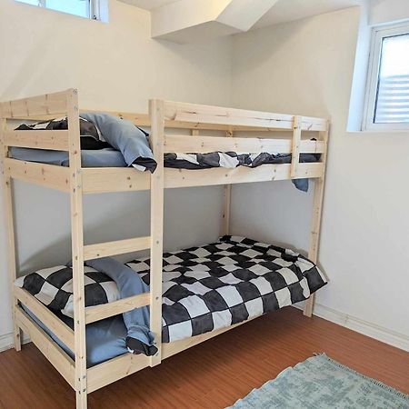 Wonderland Apartment - 6 Min By Walking Vaughan Exterior foto